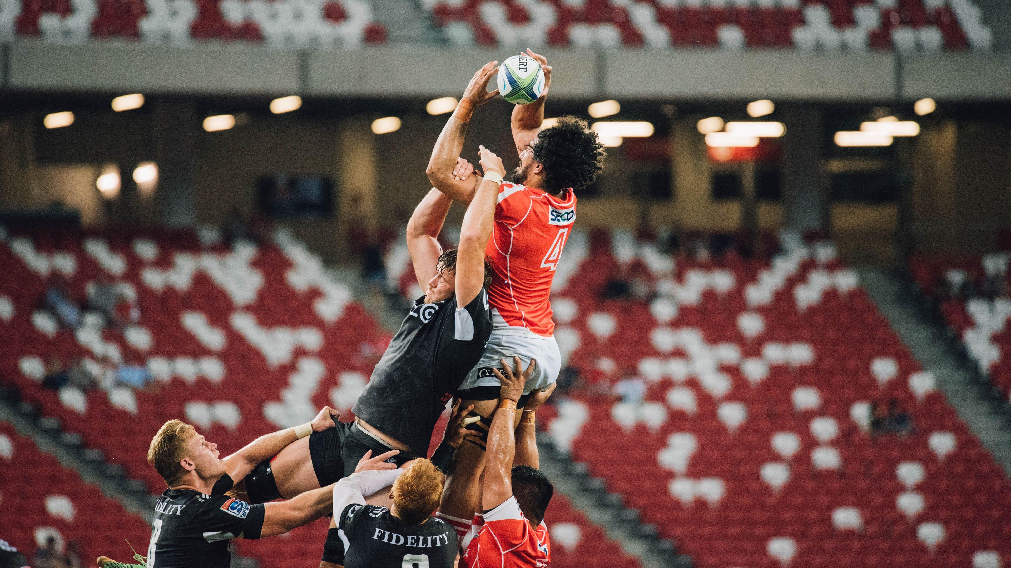 门框新星含泪呐喊终于赢了 表哥泣诉少年背后，父母双亡后的荆棘之路